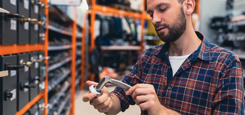Locksmith For Retail Stores Lockout Services in Winters, California